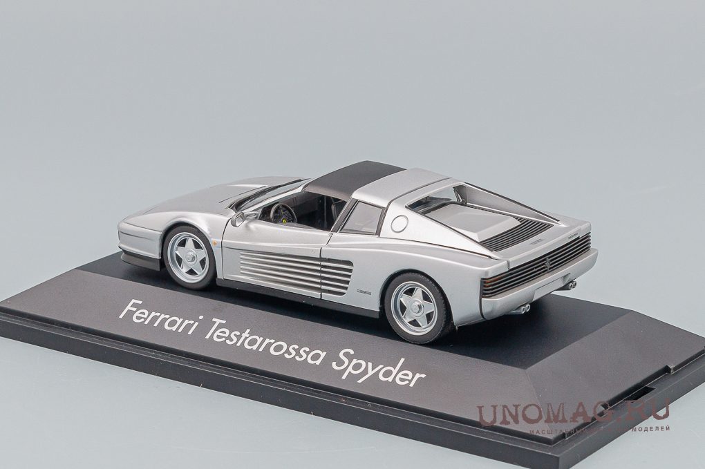 FERRARI Testarossa Spyder, silver