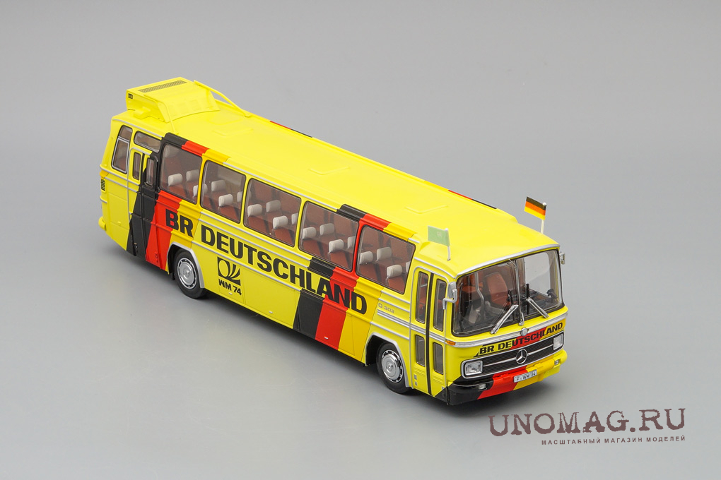 MERCEDES-BENZ O 302 BUS Deutschland Football WM 1974, Yellow