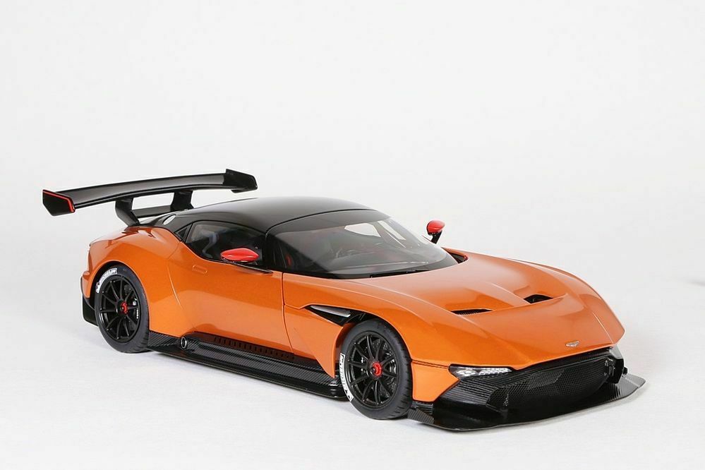 Miniature Altaya 1/43 - Aston Martin Vulcan 2015 Orange - Diecast