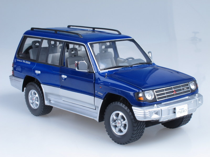 MITSUBISHI Pajero Long 3.5 V6, Blue