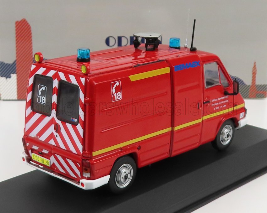 1:18 Ottomobile Renault Master T30D Van Pompiers 1980 Rouge Blanc OT1107