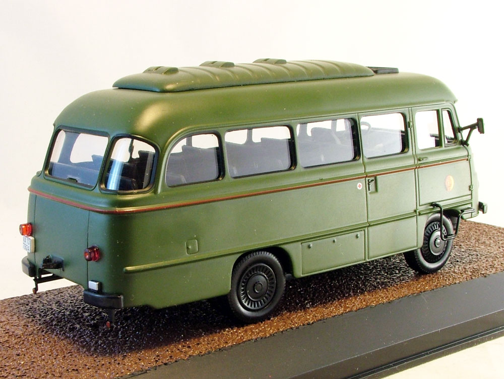 CCC078 IXO 1:43 Robur Lo 3000 Bus NVA Millitär Army - siku schuco min