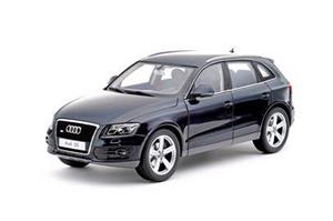 AUDI Q5, deep sea blue