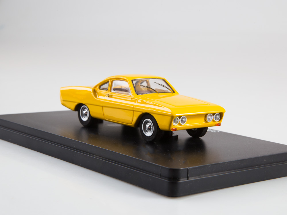 ЗАЗ "Спорт-900", желтый