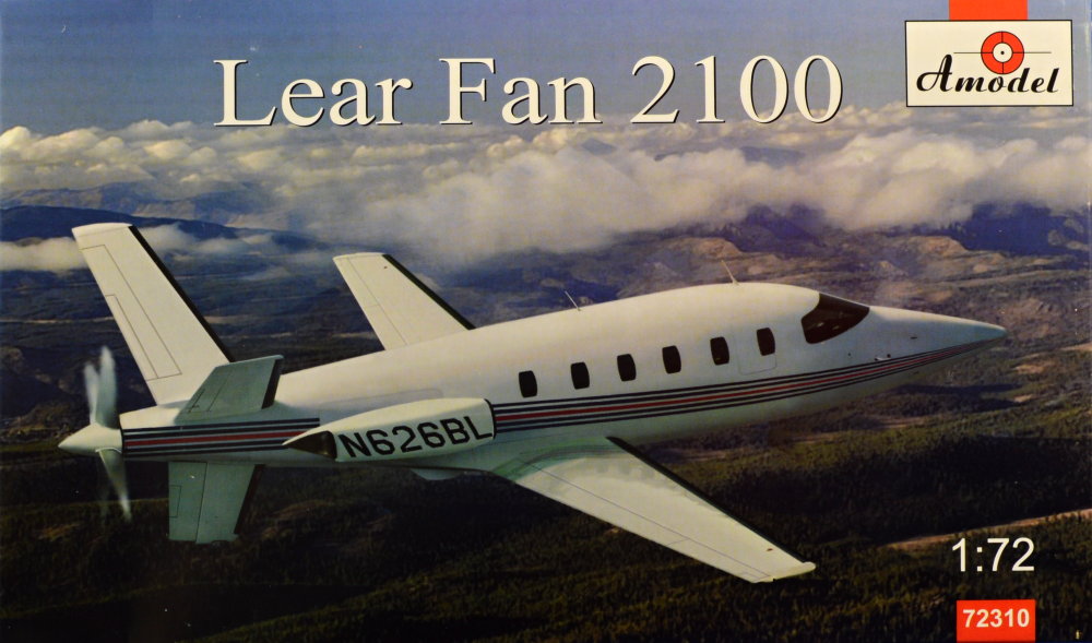 Сборная модель Американский пассажирский самолет LearAvia Lear Fan 2100