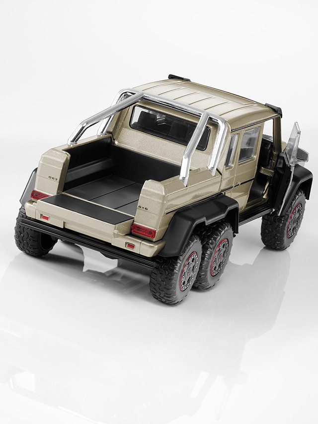 Mercedes Benz G 63 Amg 6x6 Jurassic World Bronze 0954